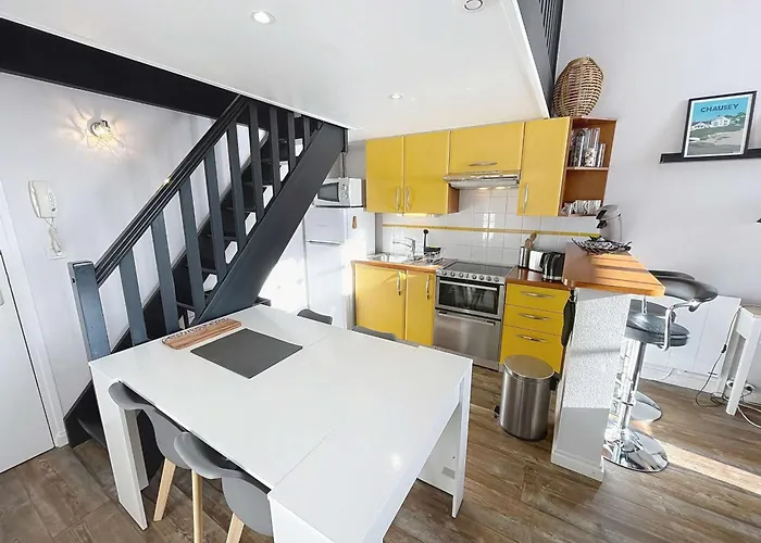 Cocon Avec Wifi Et Parking Pres - Fr-1-361-571 * Granville