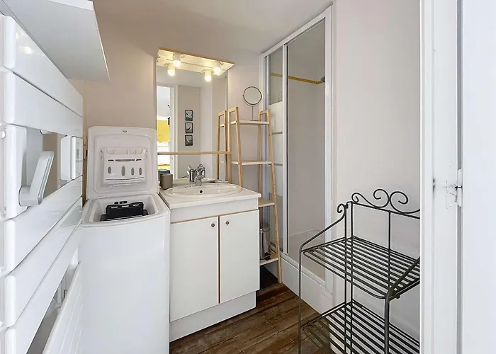 Cocon Avec Wifi Et Parking Près - Fr-1-361-571 Granville