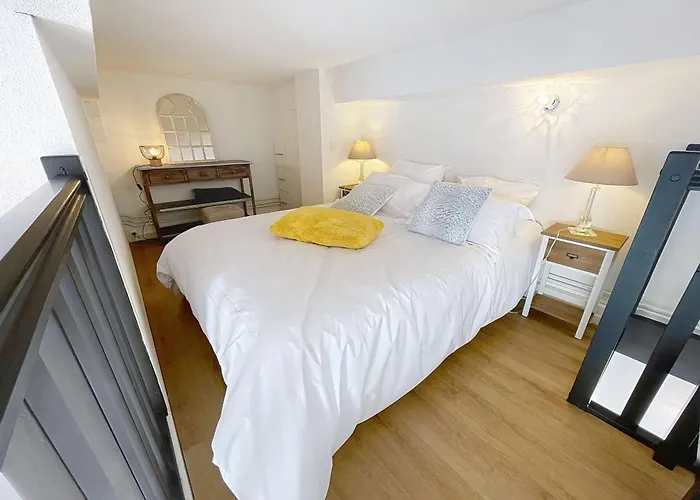 Lägenhet Cocon Avec Wifi Et Parking Pres - Fr-1-361-571 *